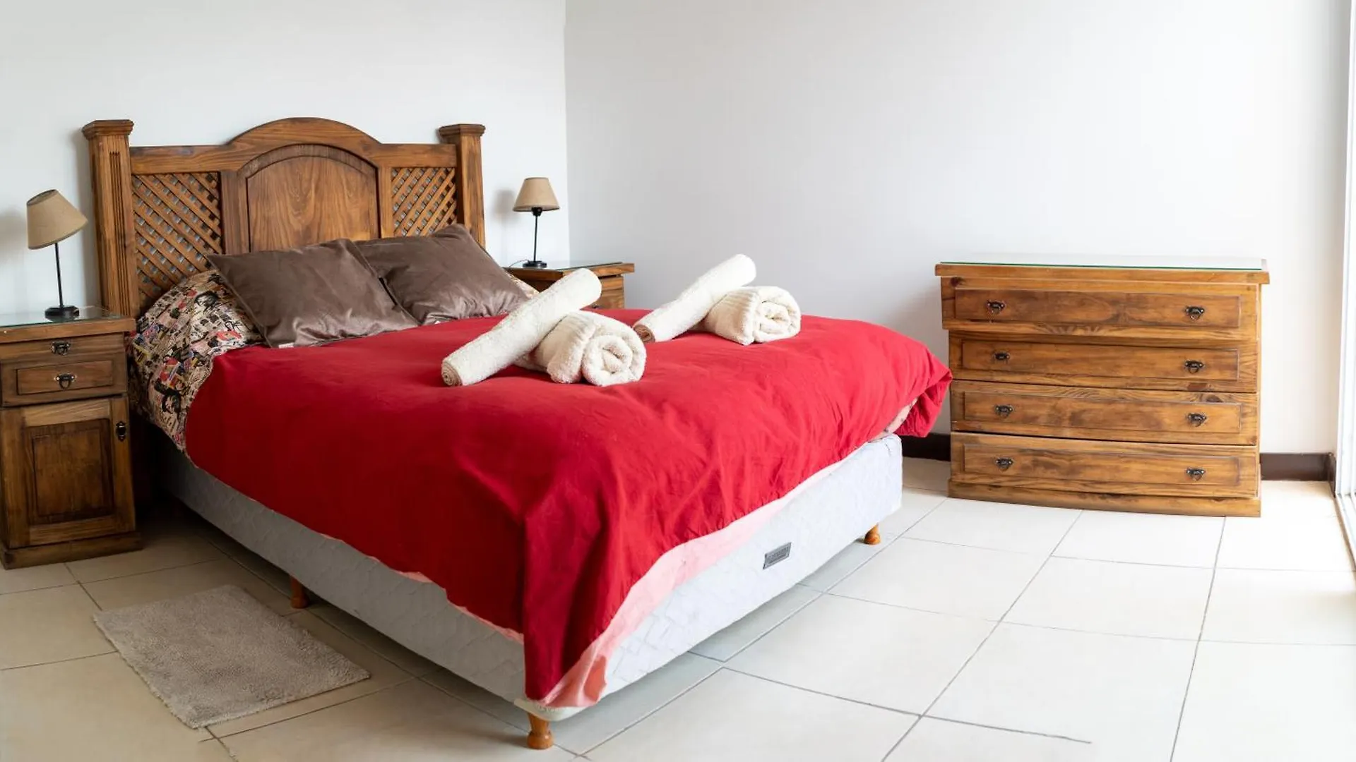 Depto Moderno Con Cochera, En La Mejor Zona De Mendoza Apartamento